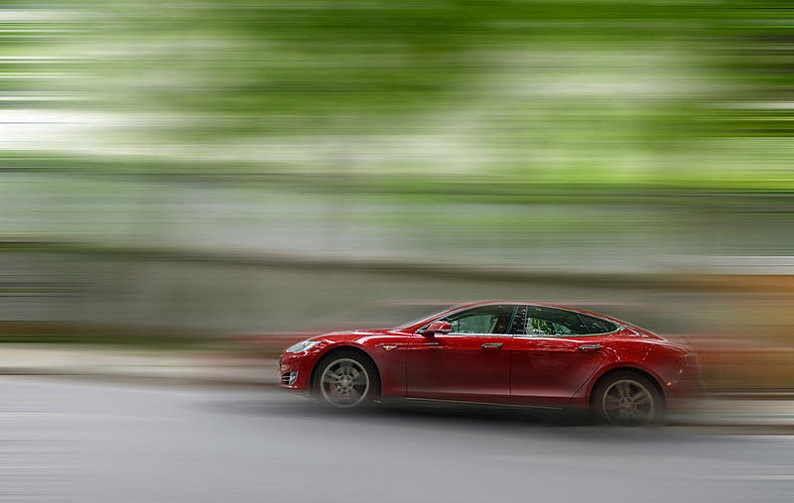 Tesla电动汽车动力锂成年人免费看片系统安全技术