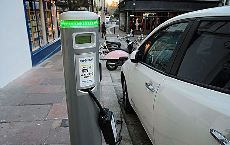 储能锂技术不断成熟，锂成年人免费看片储能市场潜力巨大